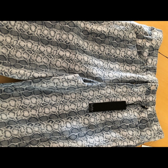Nicole Miller Snakeprint High Rise Skinny Pants - Picture 6 of 8